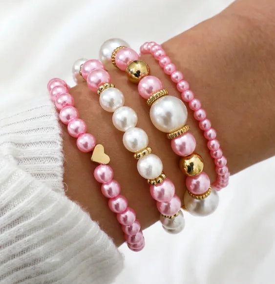 Beautiful and Versatile Pearl Love Women's Bracelet Set of 4 Ins, High Grade, Elegant and Fashionable Jewelry