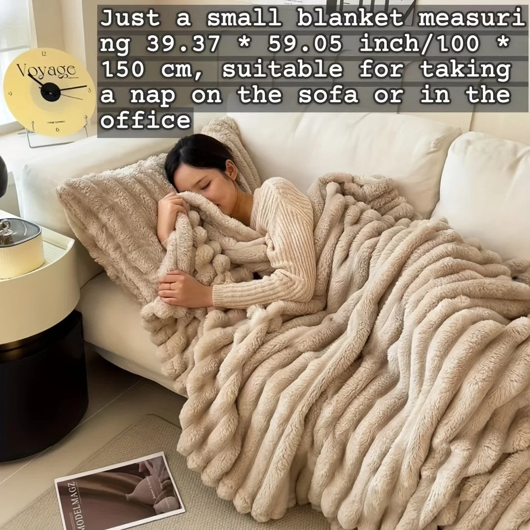 MarshmallowHug™ – Ultra-Soft Winter Fur Blanket